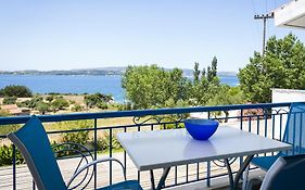 Metaxatos Apartments